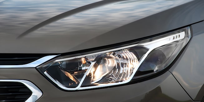 Chevrolet Cobalt - Luces delanteras de tu auto familiar
