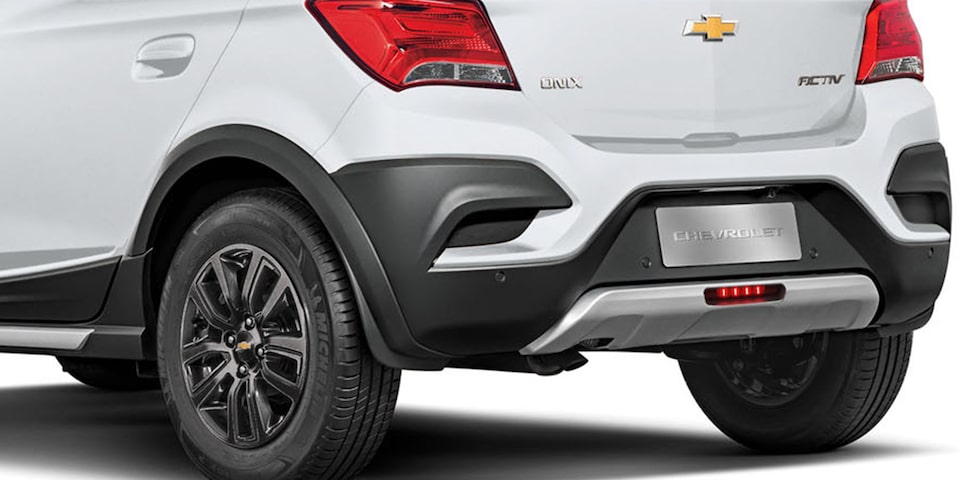 Chevrolet Onix Activ - Cámara trasera de tu auto offroad